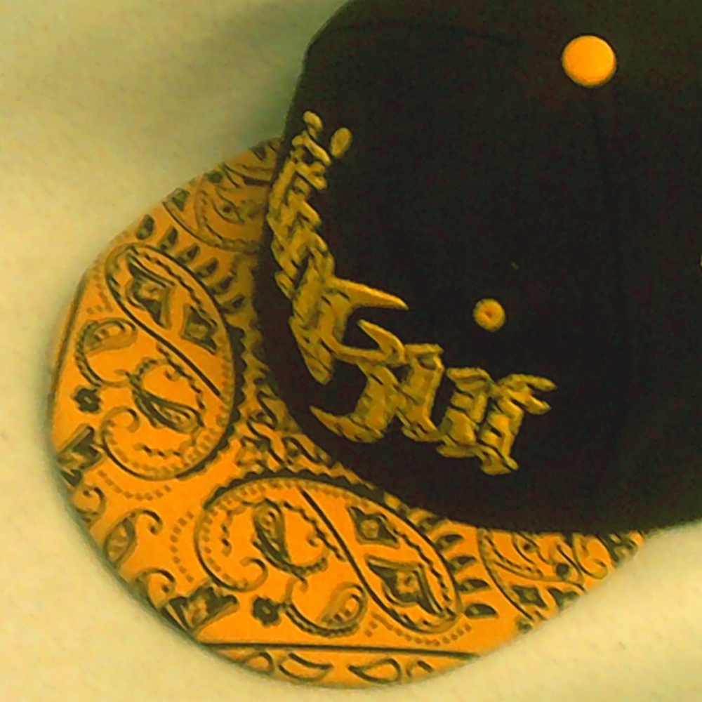 Yellow/Black "Inkhut" Hat
